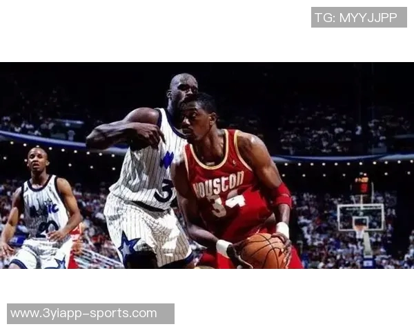 32年前的今天:年仅二年级的奥尼尔创造超级三双记录震惊全场 32年前的今天:年仅二年级的奥尼尔创造超级三双记录震惊全场